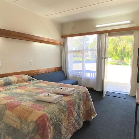 The Terang Motor Inn Luaran gambar